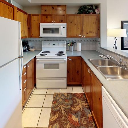 Stoney Creek Northstar By Whistler Premier Apartment Exterior photo